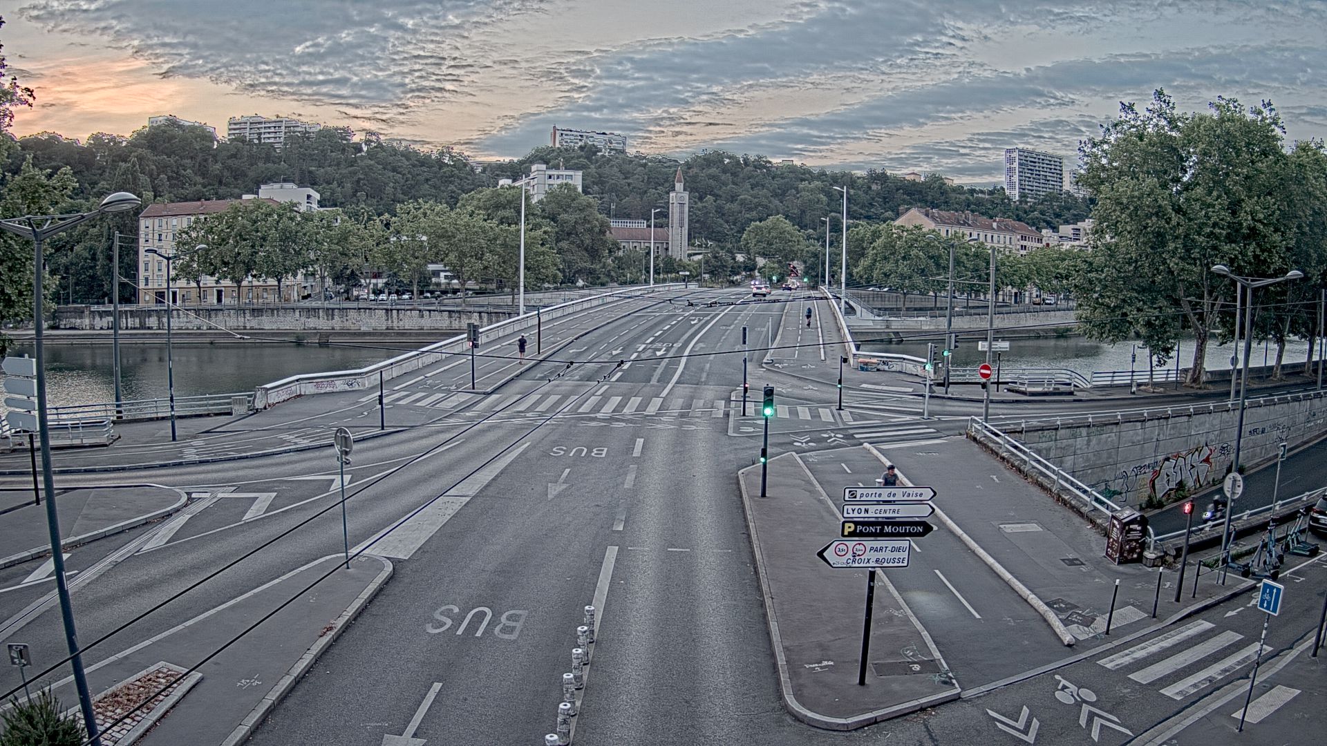 Webcam à Lyon au niveau du pont Clémenceau sur la D506. Vue orientée vers le tunnel de la Croix-Rousse
