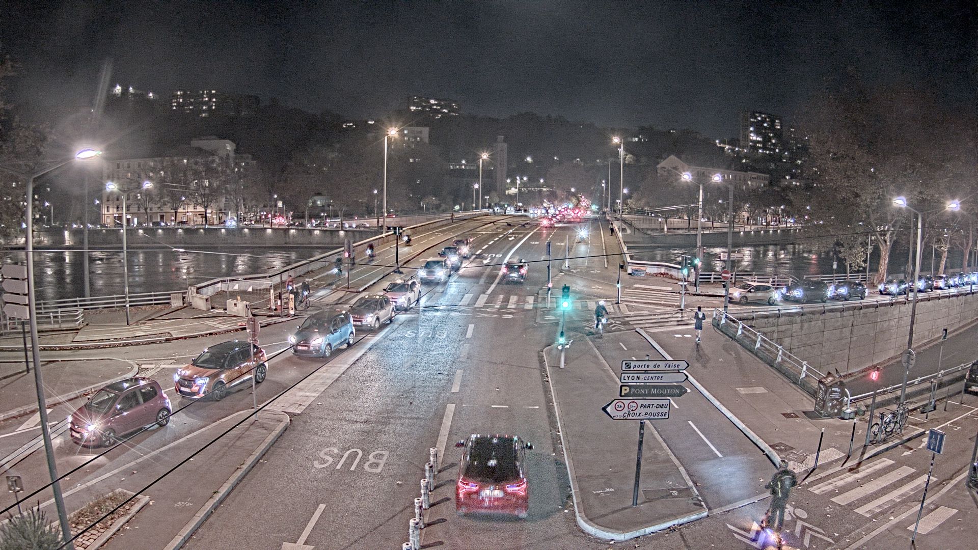 Webcam à Lyon au niveau du pont Clémenceau sur la D506. Vue orientée vers le tunnel de la Croix-Rousse