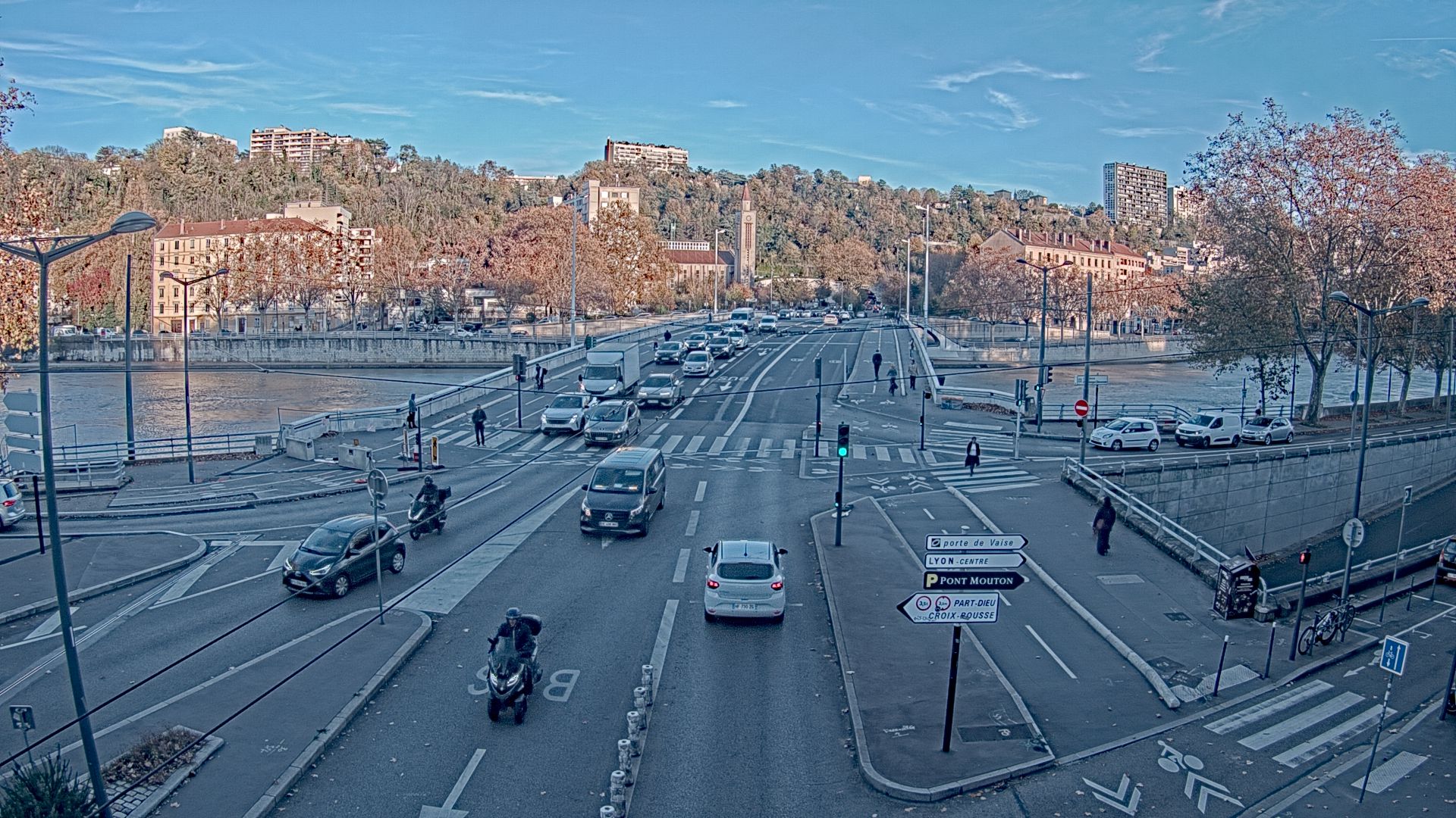 Webcam à Lyon au niveau du pont Clémenceau sur la D506. Vue orientée vers le tunnel de la Croix-Rousse