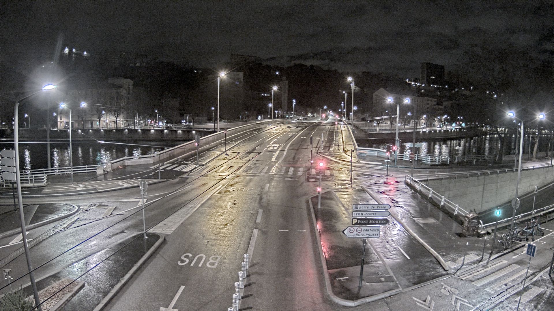 Webcam à Lyon au niveau du pont Clémenceau sur la D506. Vue orientée vers le tunnel de la Croix-Rousse