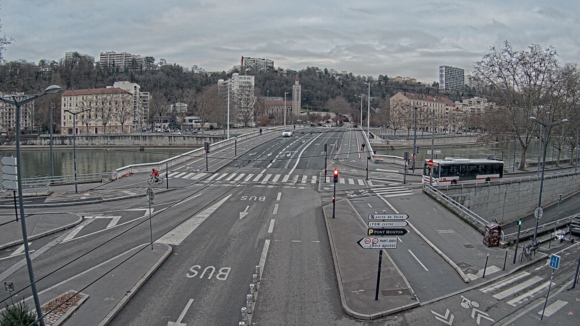 Webcam à Lyon au niveau du pont Clémenceau sur la D506. Vue orientée vers le tunnel de la Croix-Rousse