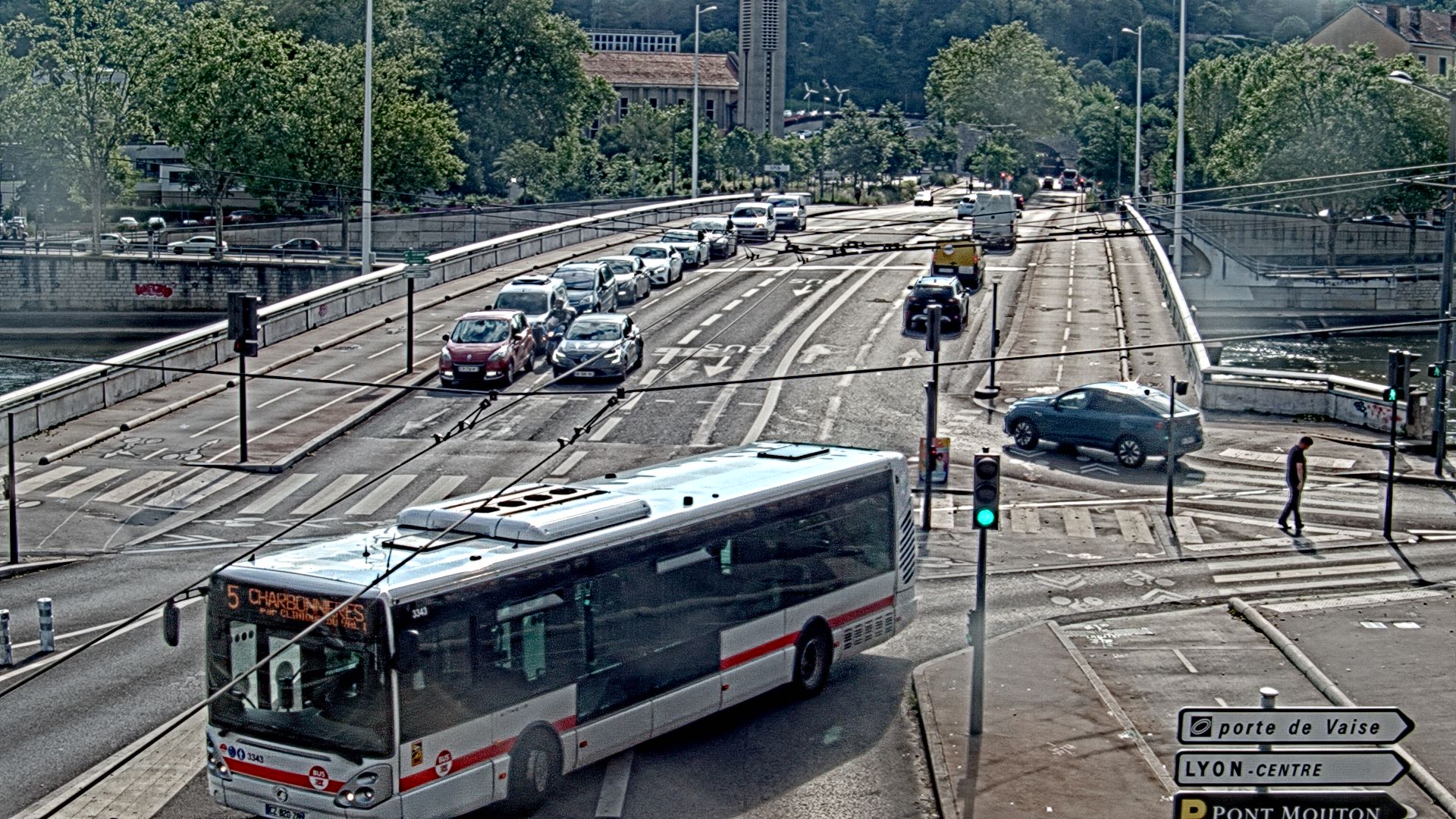 Webcam à Lyon au niveau du pont Clémenceau sur la D506. Vue orientée vers le tunnel de la Croix-Rousse