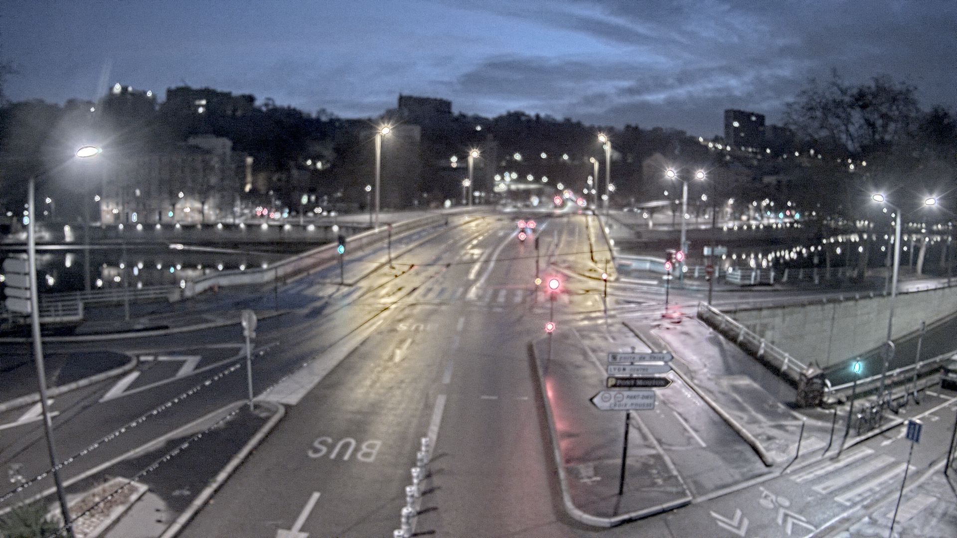 Webcam à Lyon au niveau du pont Clémenceau sur la D506. Vue orientée vers le tunnel de la Croix-Rousse