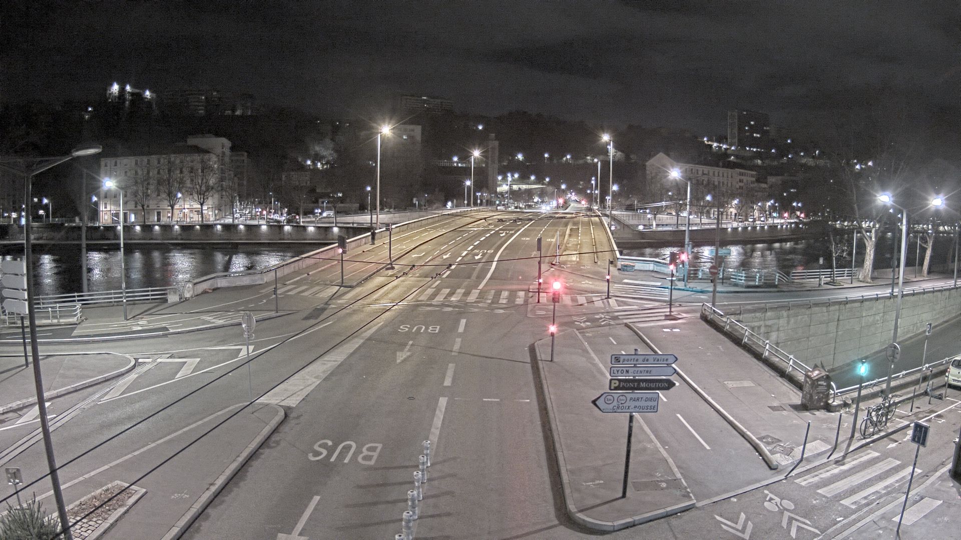 Webcam à Lyon au niveau du pont Clémenceau sur la D506. Vue orientée vers le tunnel de la Croix-Rousse