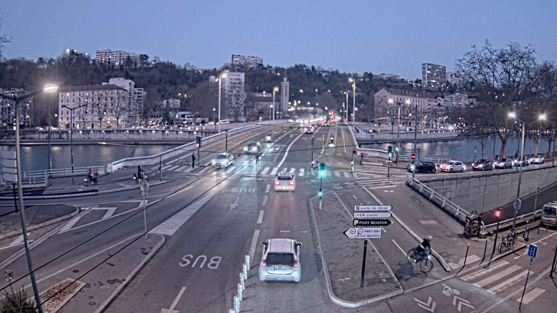 Webcam à Lyon au niveau du pont Clémenceau sur la D506. Vue orientée vers le tunnel de la Croix-Rousse