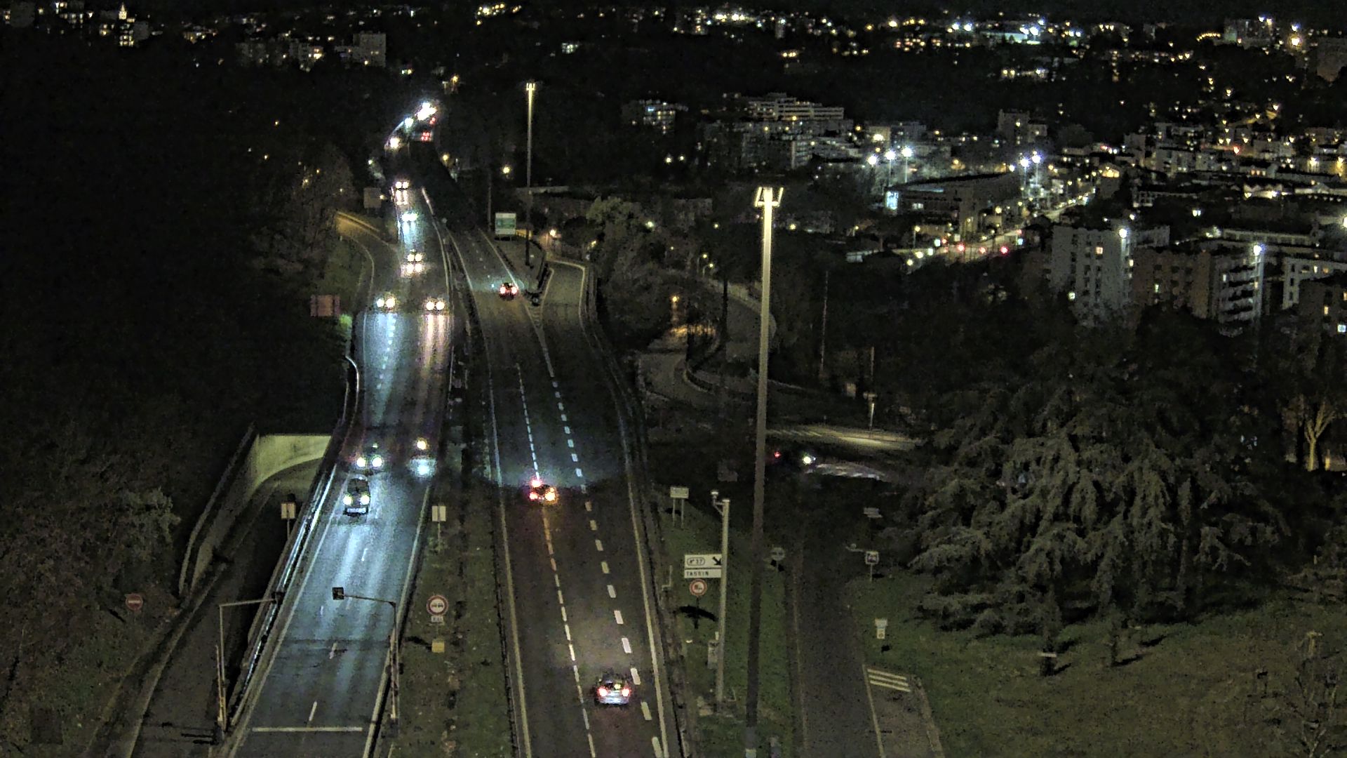 Caméra autoroute à Lyon, entrée Nord du Tunnel sous Fourvière, en direction de Paris