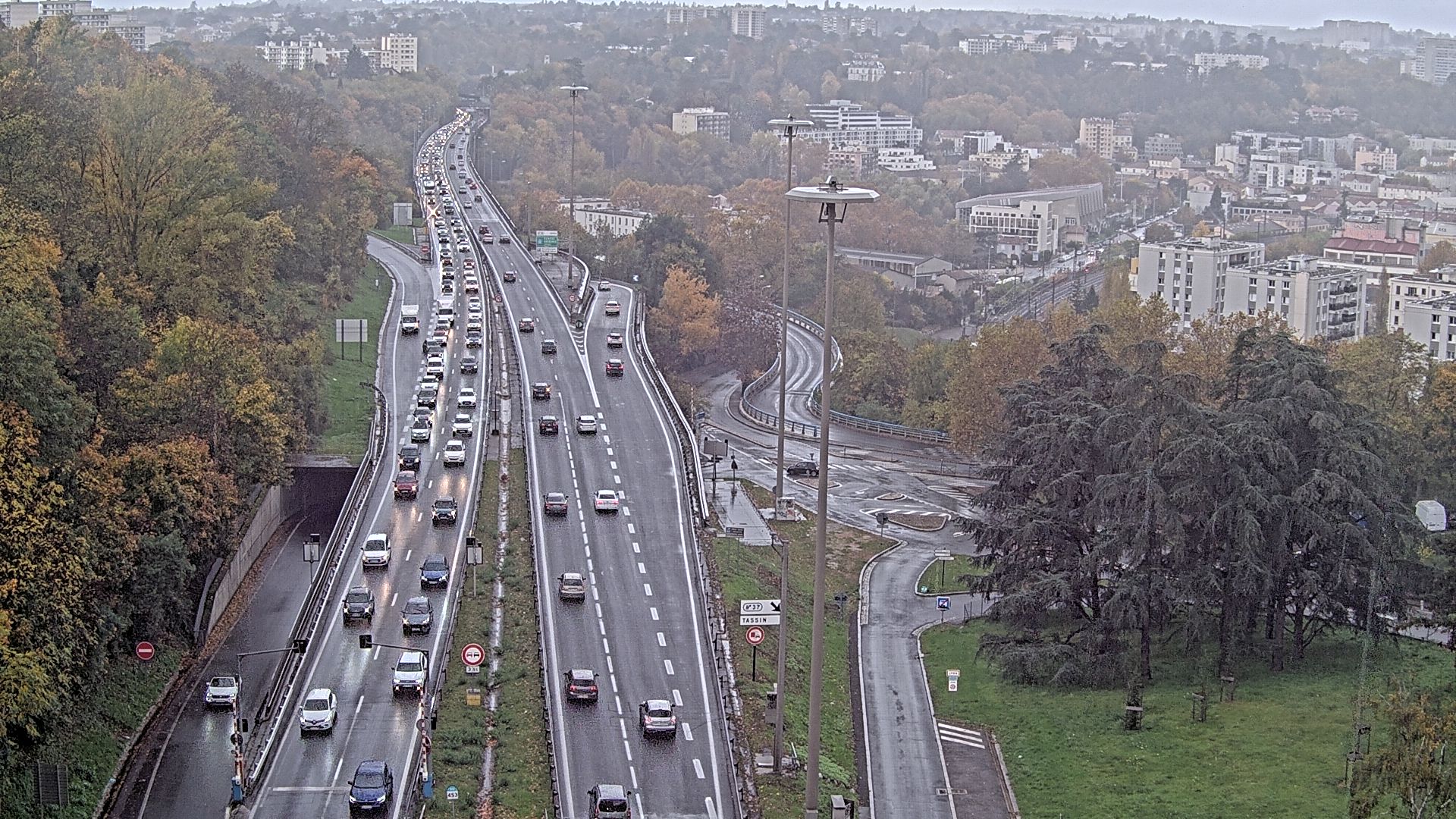 Caméra autoroute à Lyon, entrée Nord du Tunnel sous Fourvière, en direction de Paris