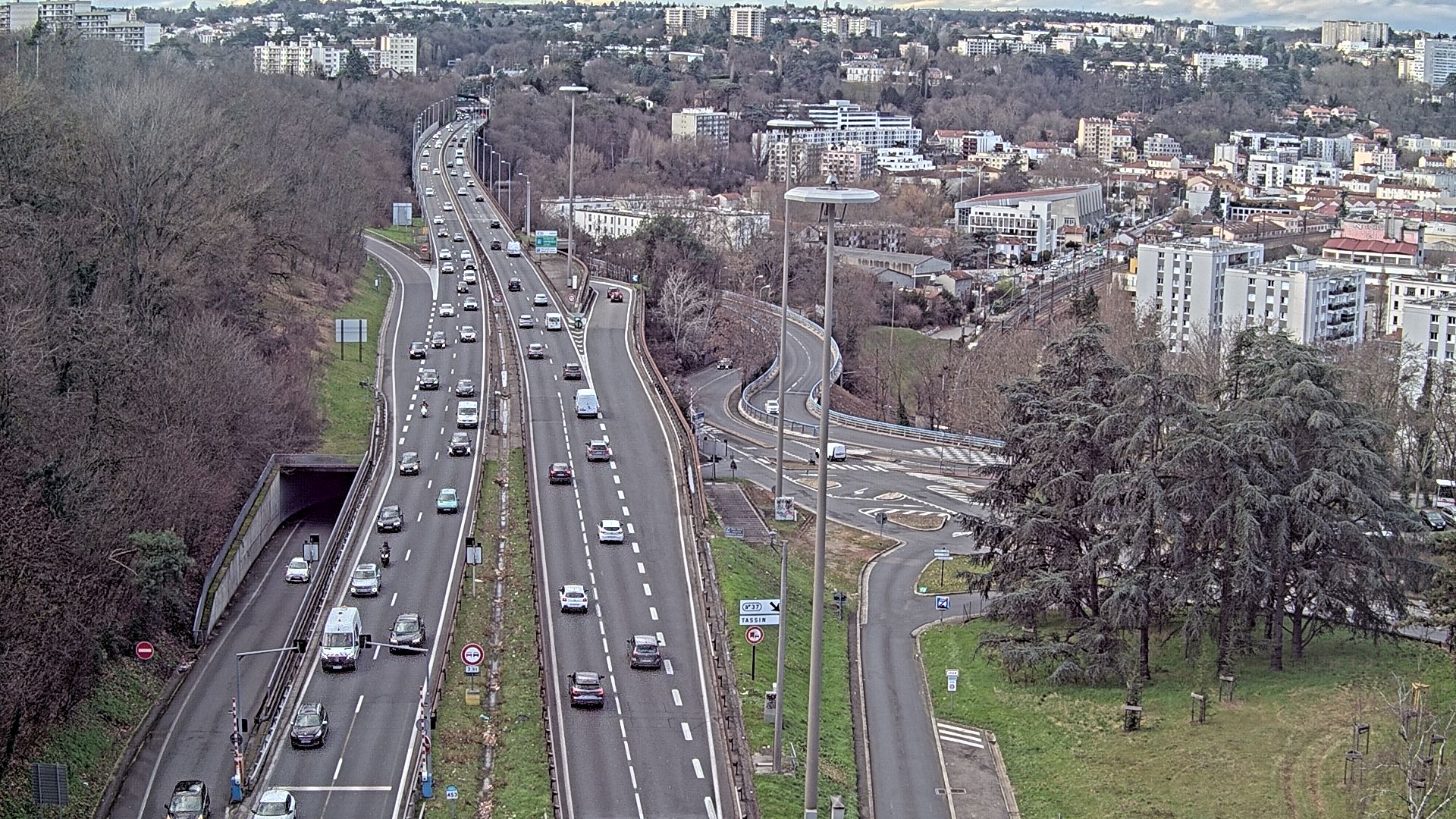 Caméra autoroute à Lyon, entrée Nord du Tunnel sous Fourvière, en direction de Paris