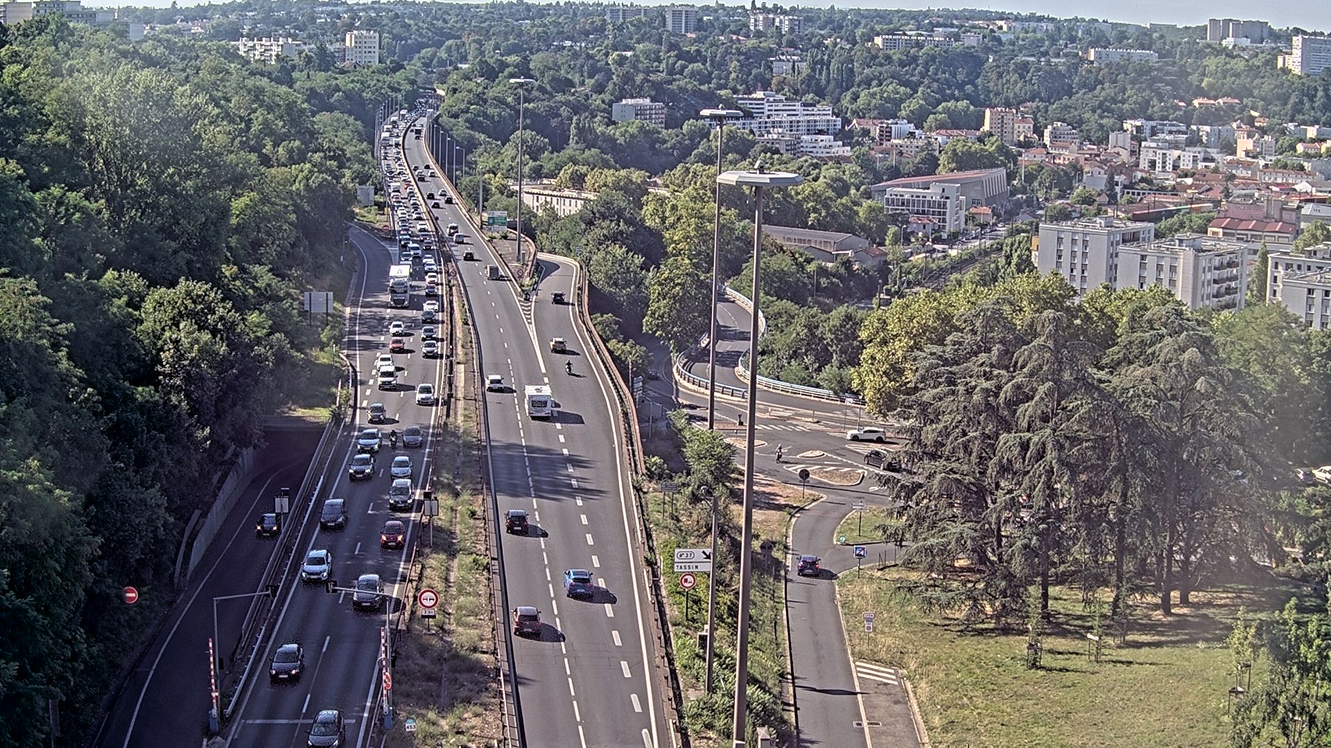 <h2>Caméra autoroute à Lyon, entrée Nord du Tunnel sous Fourvière, en direction de Paris</h2>