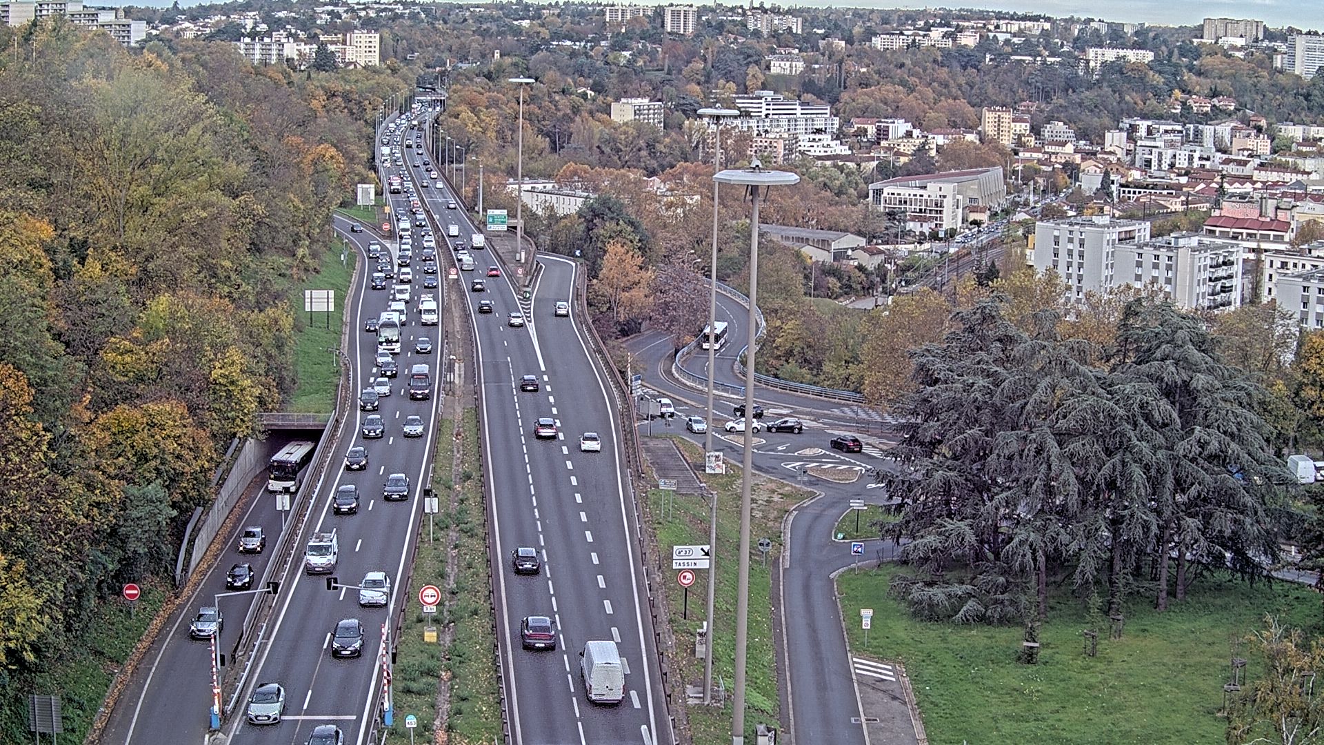 <h2>Caméra autoroute à Lyon, entrée Nord du Tunnel sous Fourvière, en direction de Paris</h2>