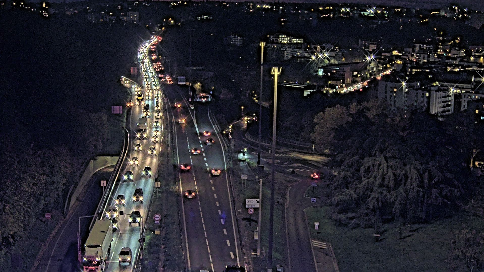 Caméra autoroute à Lyon, entrée Nord du Tunnel sous Fourvière, en direction de Paris