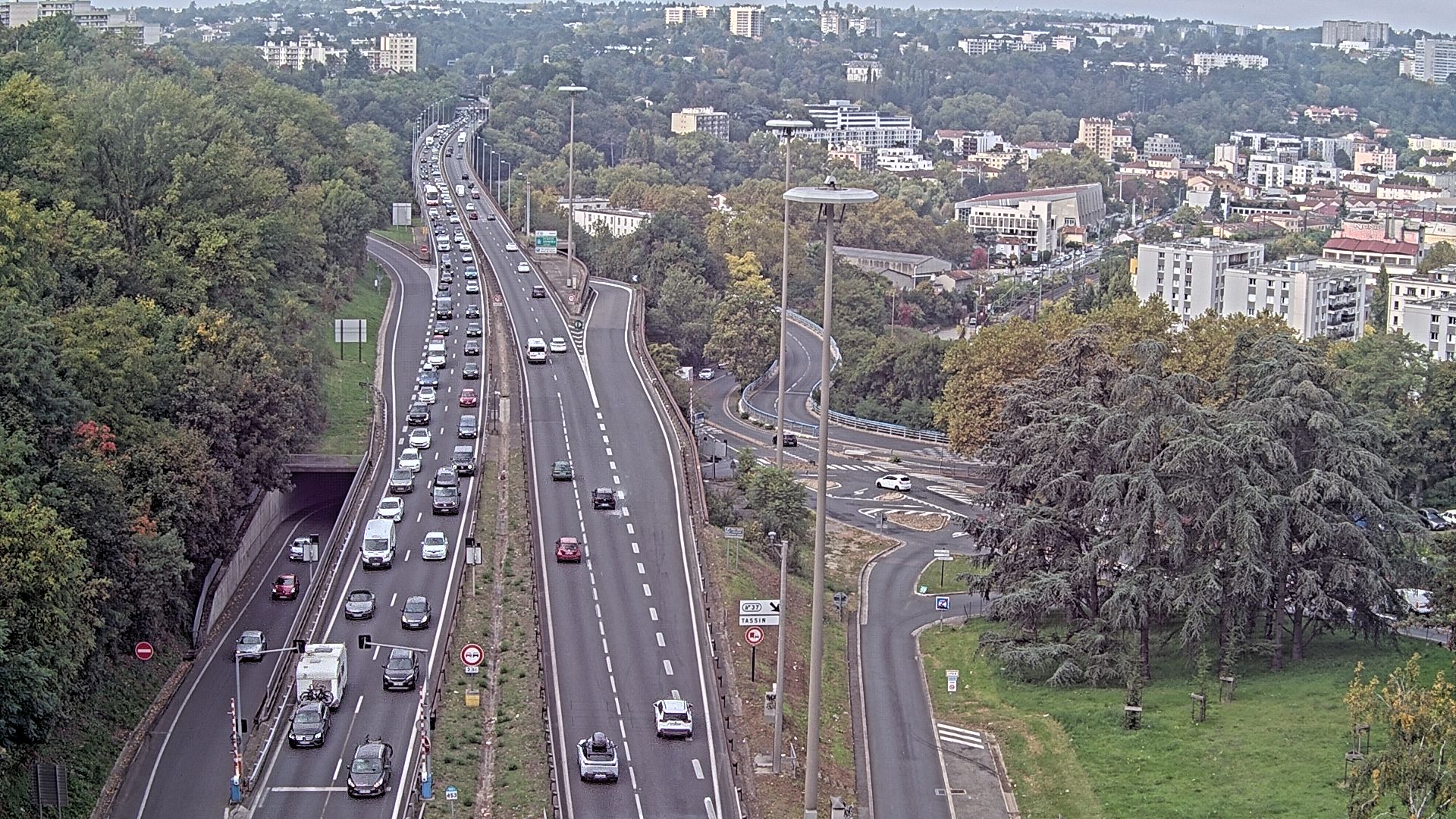 <h2>Caméra autoroute à Lyon, entrée Nord du Tunnel sous Fourvière, en direction de Paris</h2>