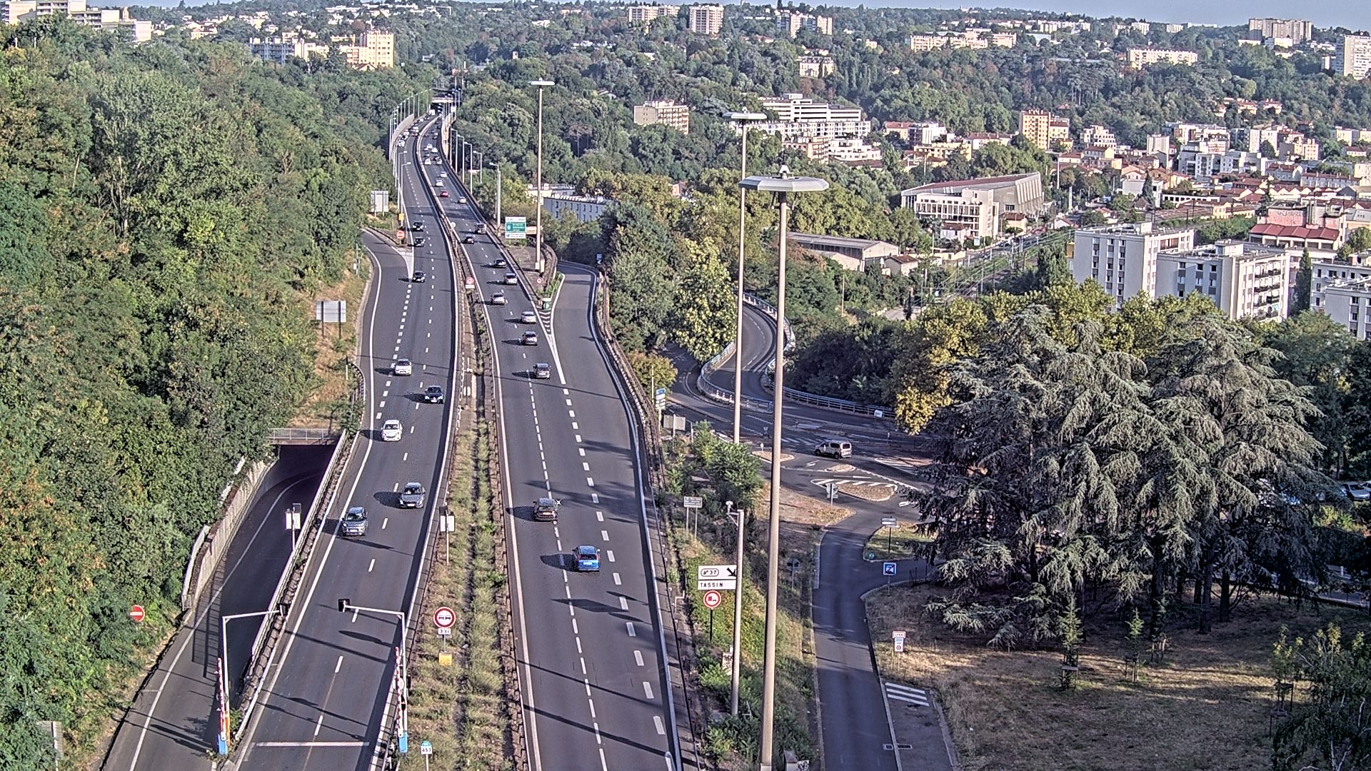 <h2>Caméra autoroute à Lyon, entrée Nord du Tunnel sous Fourvière, en direction de Paris</h2>