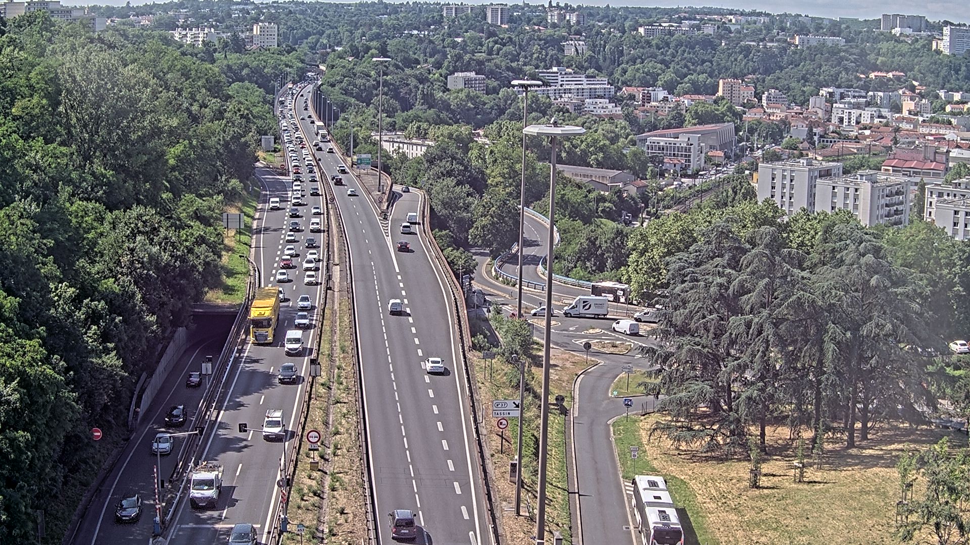 Caméra autoroute à Lyon, entrée Nord du Tunnel sous Fourvière, en direction de Paris