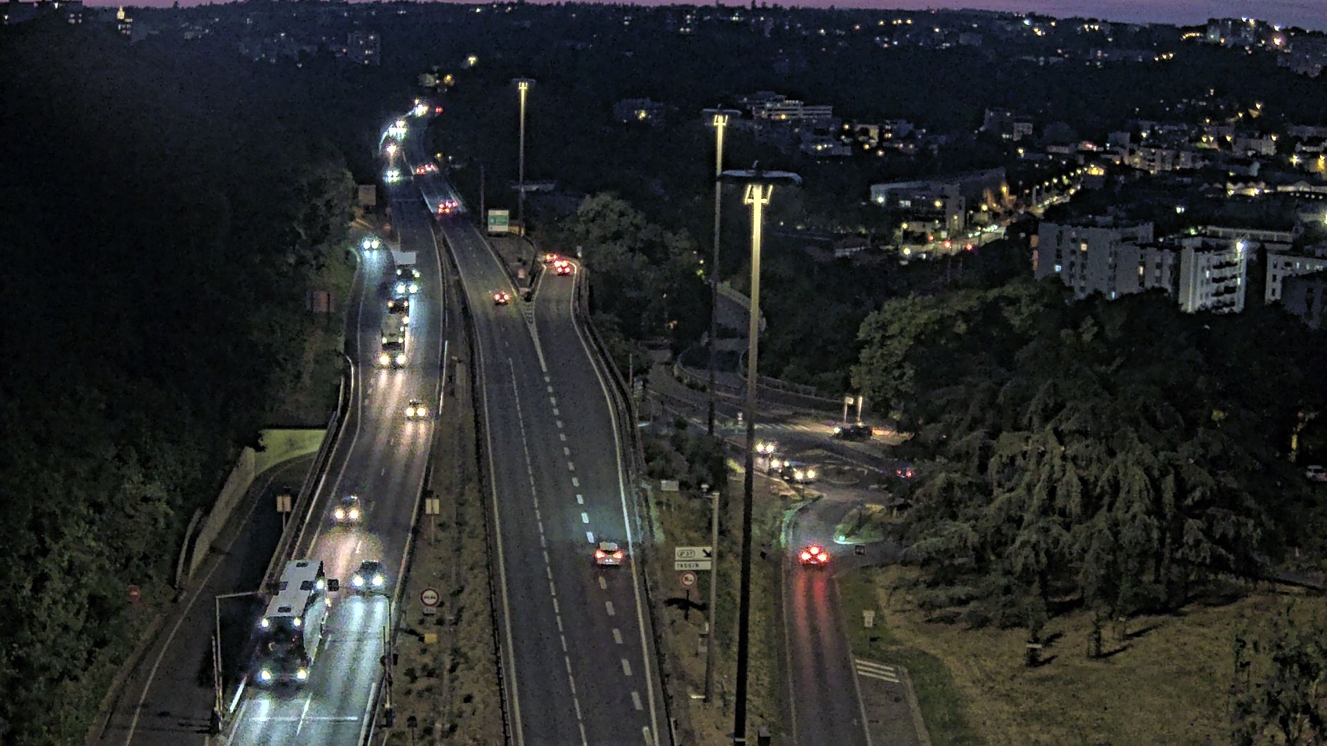 Caméra autoroute à Lyon, entrée Nord du Tunnel sous Fourvière, en direction de Paris