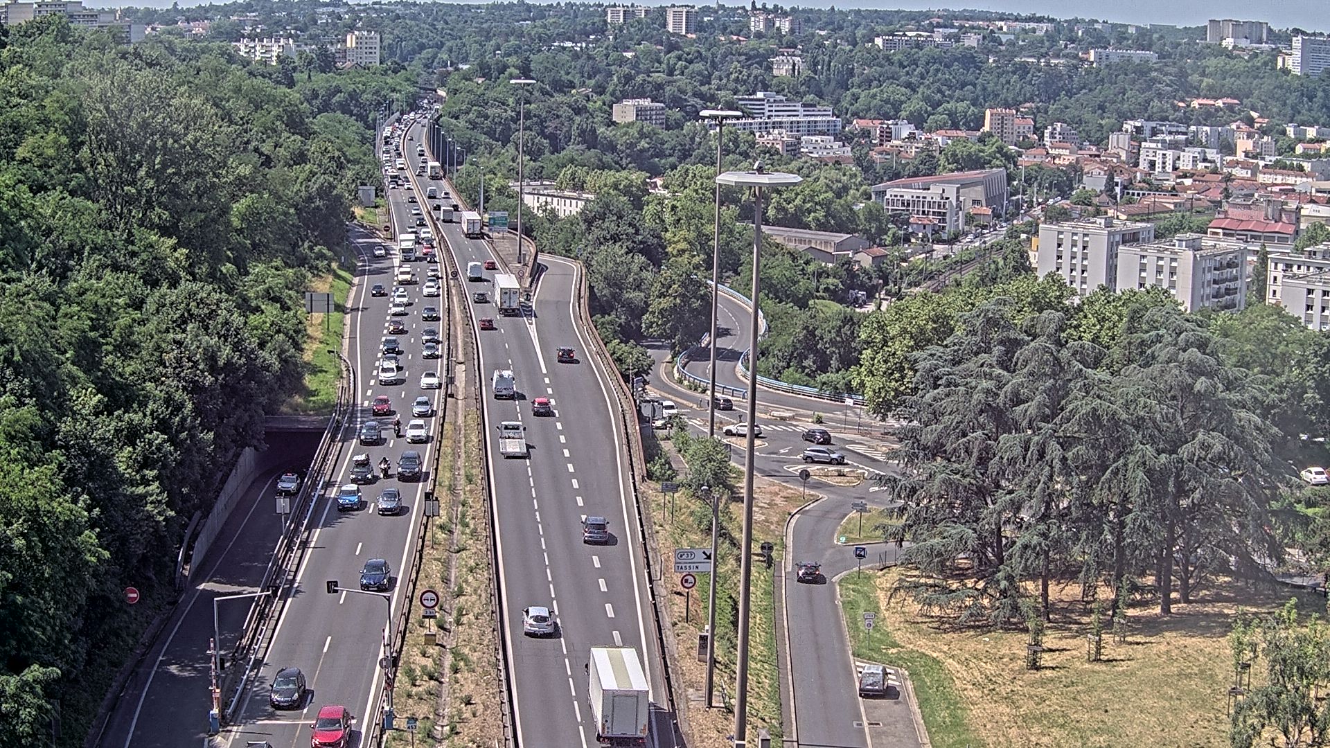 <h2>Caméra autoroute à Lyon, entrée Nord du Tunnel sous Fourvière, en direction de Paris</h2>