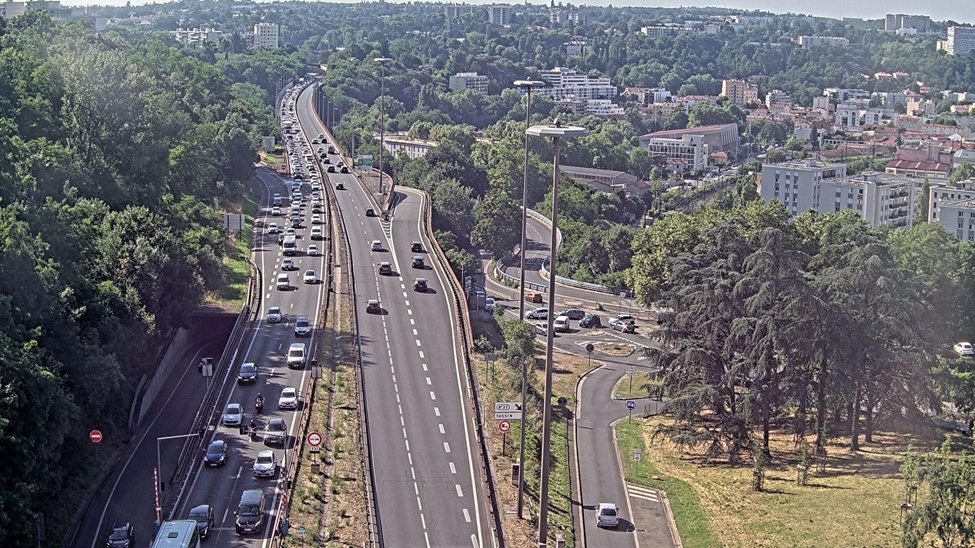 Caméra autoroute à Lyon, entrée Nord du Tunnel sous Fourvière, en direction de Paris