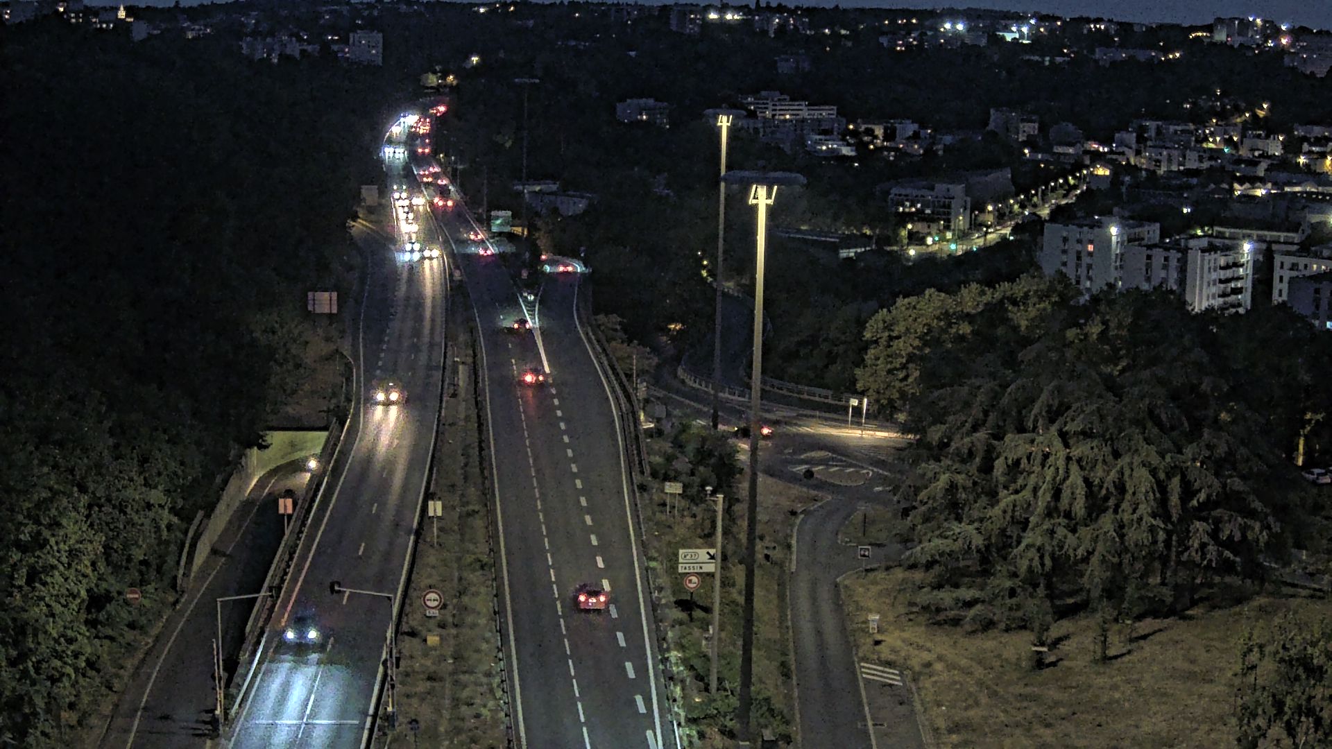 Caméra autoroute à Lyon, entrée Nord du Tunnel sous Fourvière, en direction de Paris