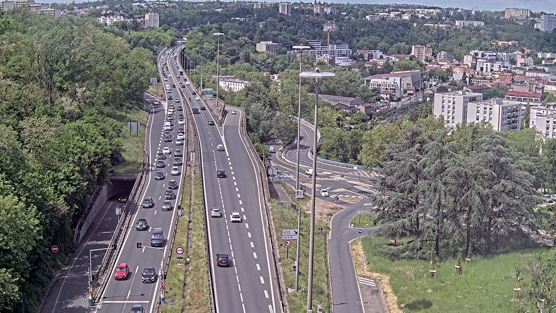 Caméra autoroute à Lyon, entrée Nord du Tunnel sous Fourvière, en direction de Paris