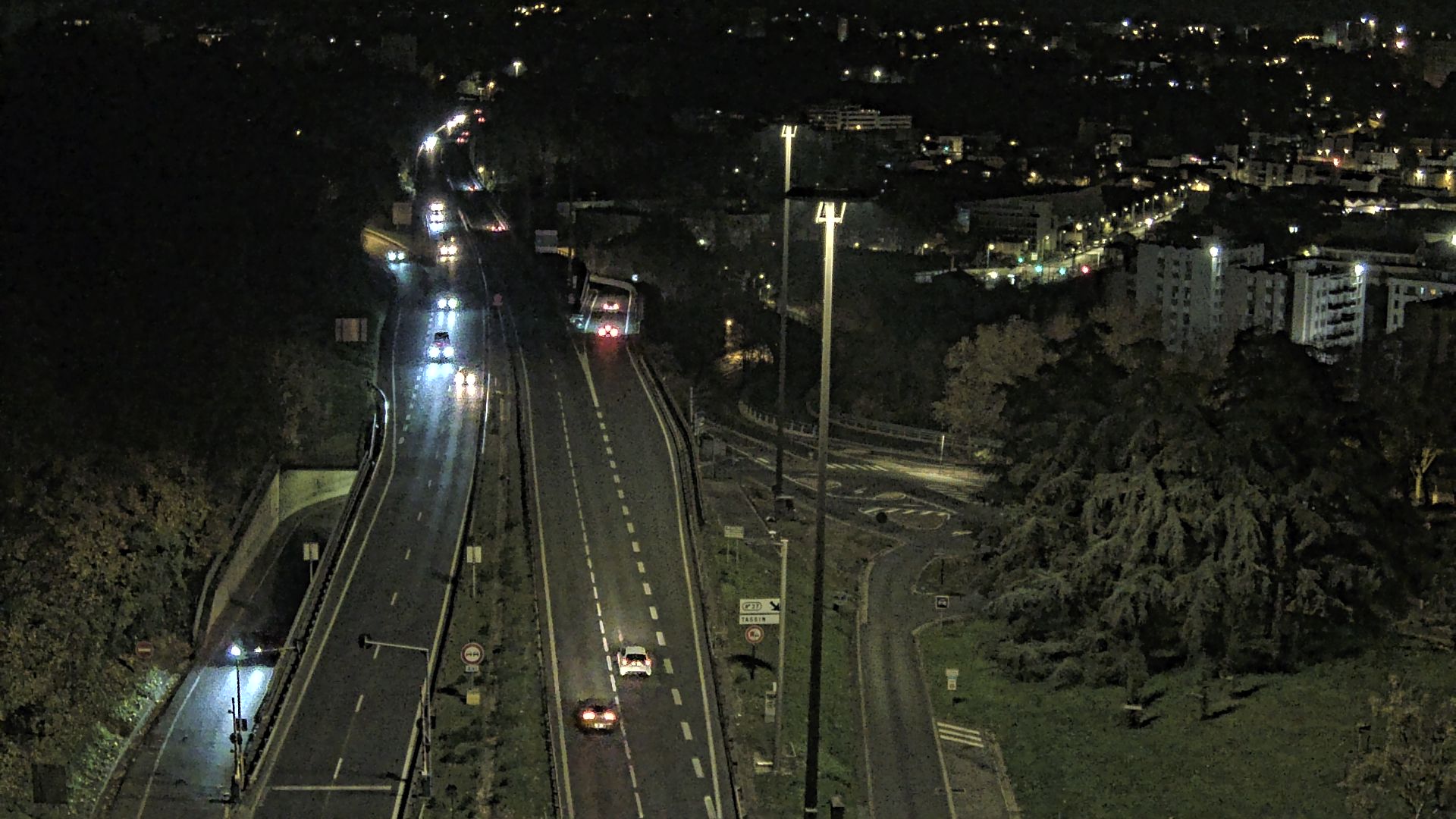 Caméra autoroute à Lyon, entrée Nord du Tunnel sous Fourvière, en direction de Paris