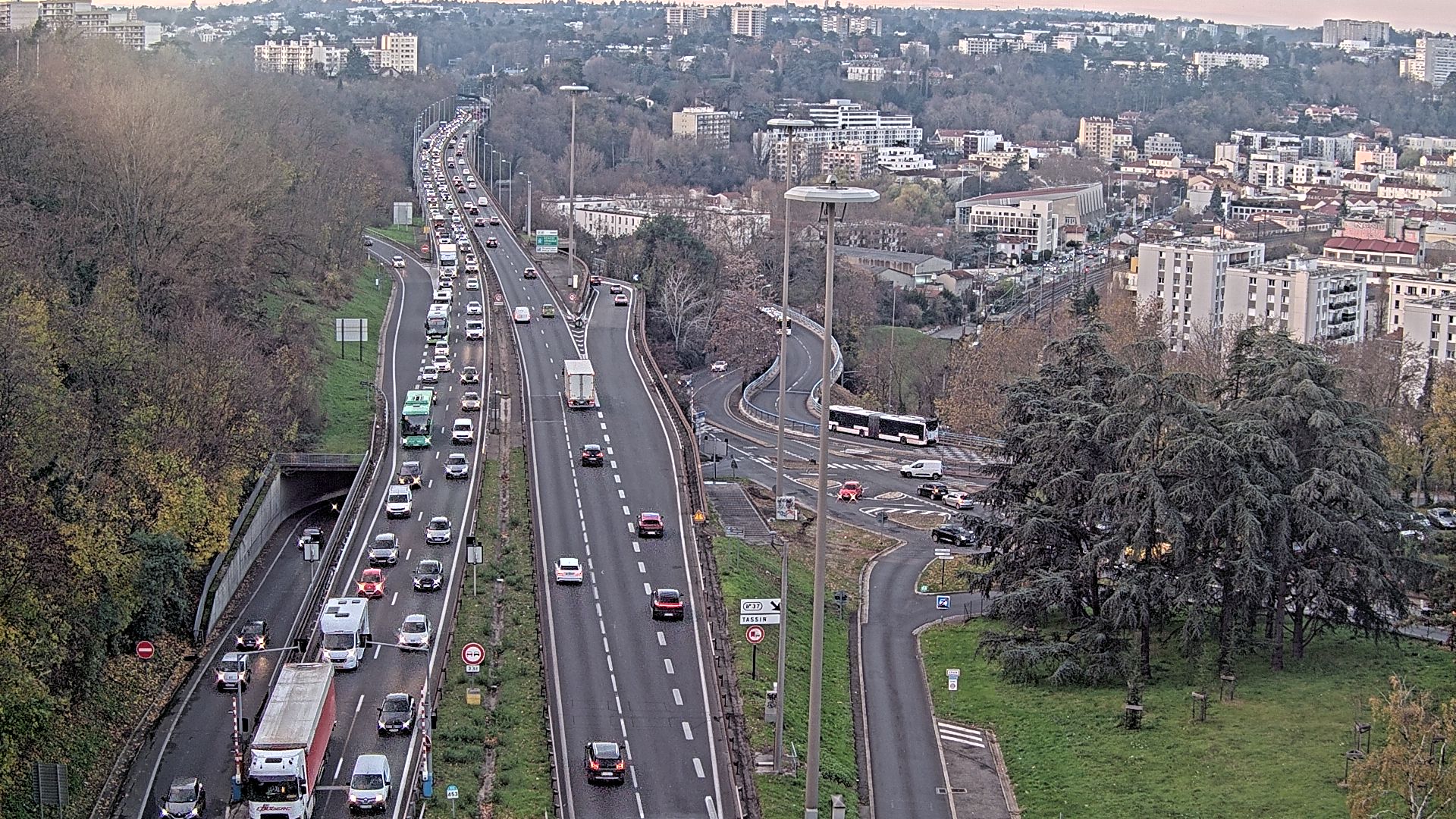 Caméra autoroute à Lyon, entrée Nord du Tunnel sous Fourvière, en direction de Paris