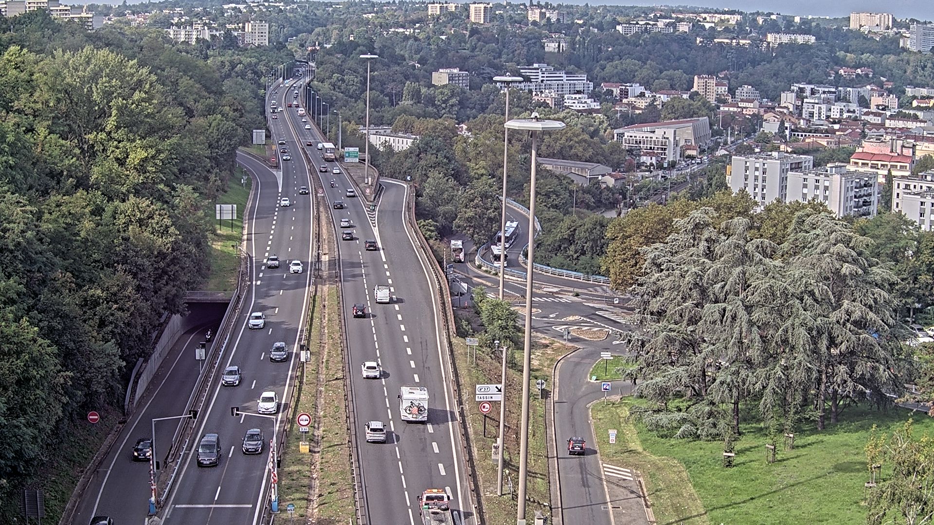 <h2>Caméra autoroute à Lyon, entrée Nord du Tunnel sous Fourvière, en direction de Paris</h2>