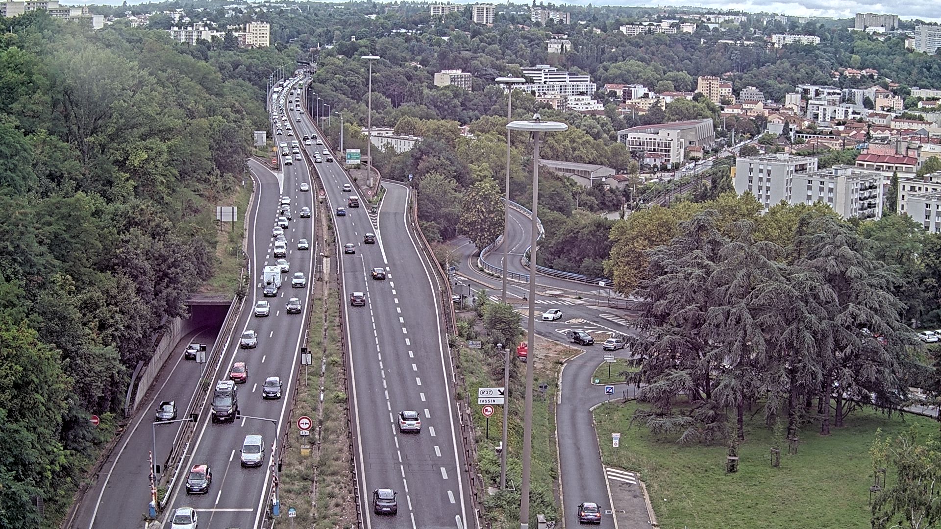 Caméra autoroute à Lyon, entrée Nord du Tunnel sous Fourvière, en direction de Paris