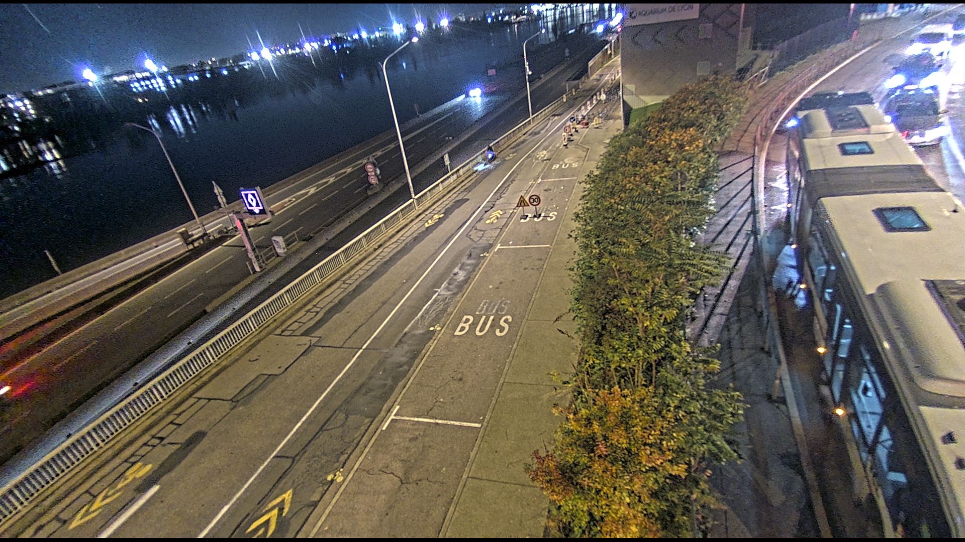 Caméra trafic sur A7 à Lyon, au niveau du Pont de la Mulatière, vue orientée vers Marseille