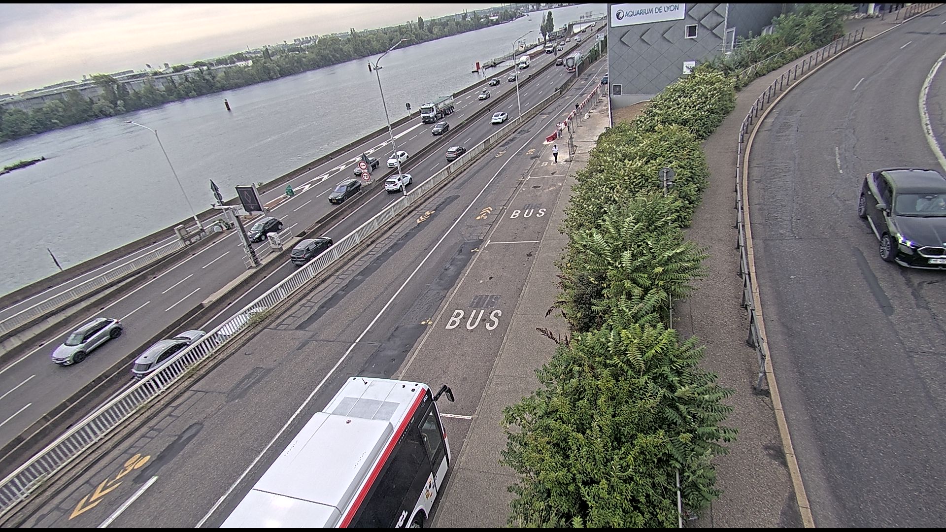 <h2>Caméra trafic sur A7 à Lyon, au niveau du Pont de la Mulatière, vue orientée vers Marseille</h2>