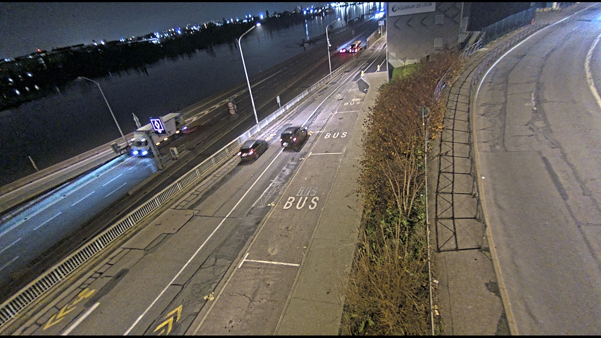 Caméra trafic sur A7 à Lyon, au niveau du Pont de la Mulatière, vue orientée vers Marseille