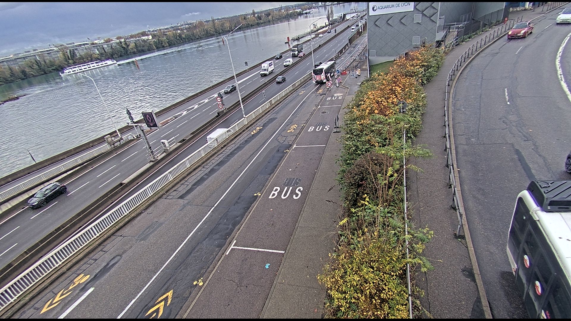 Caméra trafic sur A7 à Lyon, au niveau du Pont de la Mulatière, vue orientée vers Marseille