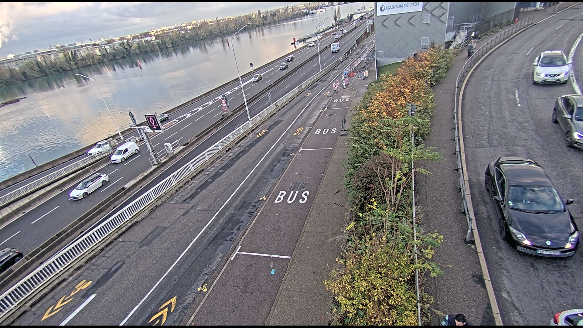 Caméra trafic sur A7 à Lyon, au niveau du Pont de la Mulatière, vue orientée vers Marseille