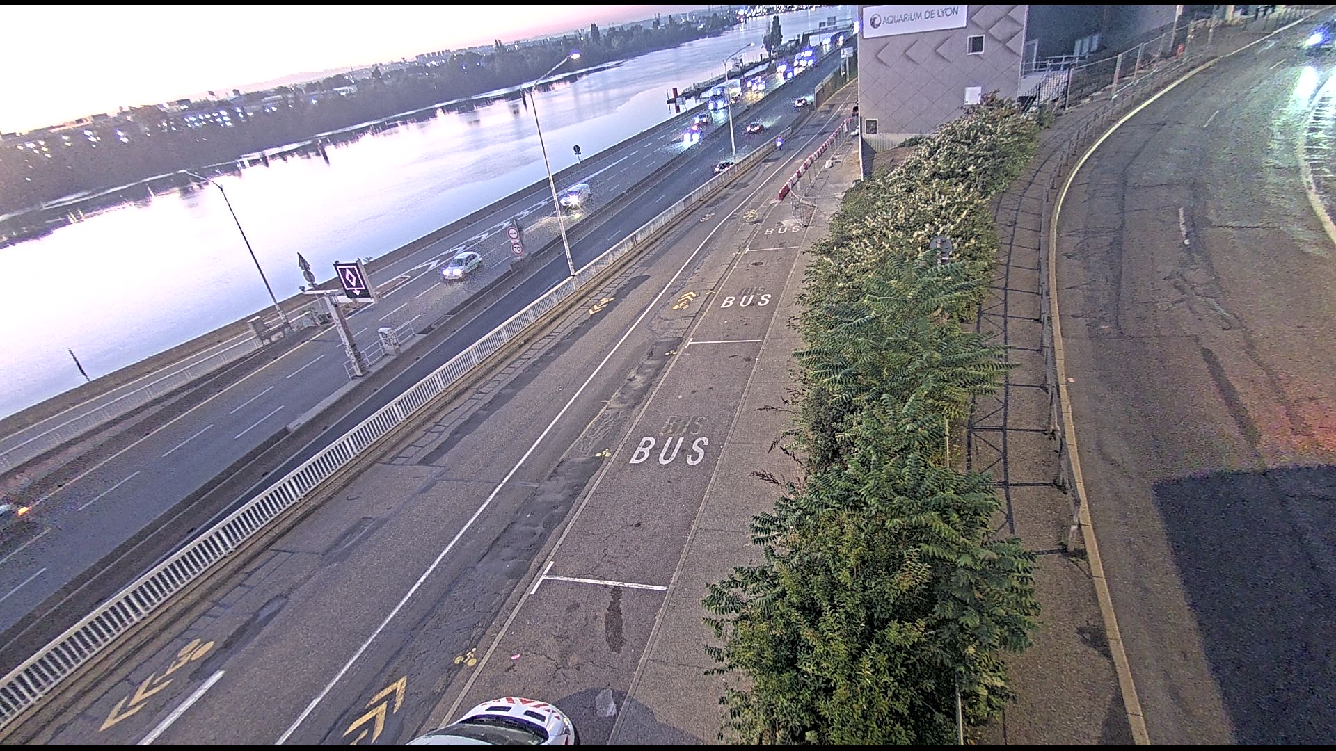 Caméra trafic sur A7 à Lyon, au niveau du Pont de la Mulatière, vue orientée vers Marseille