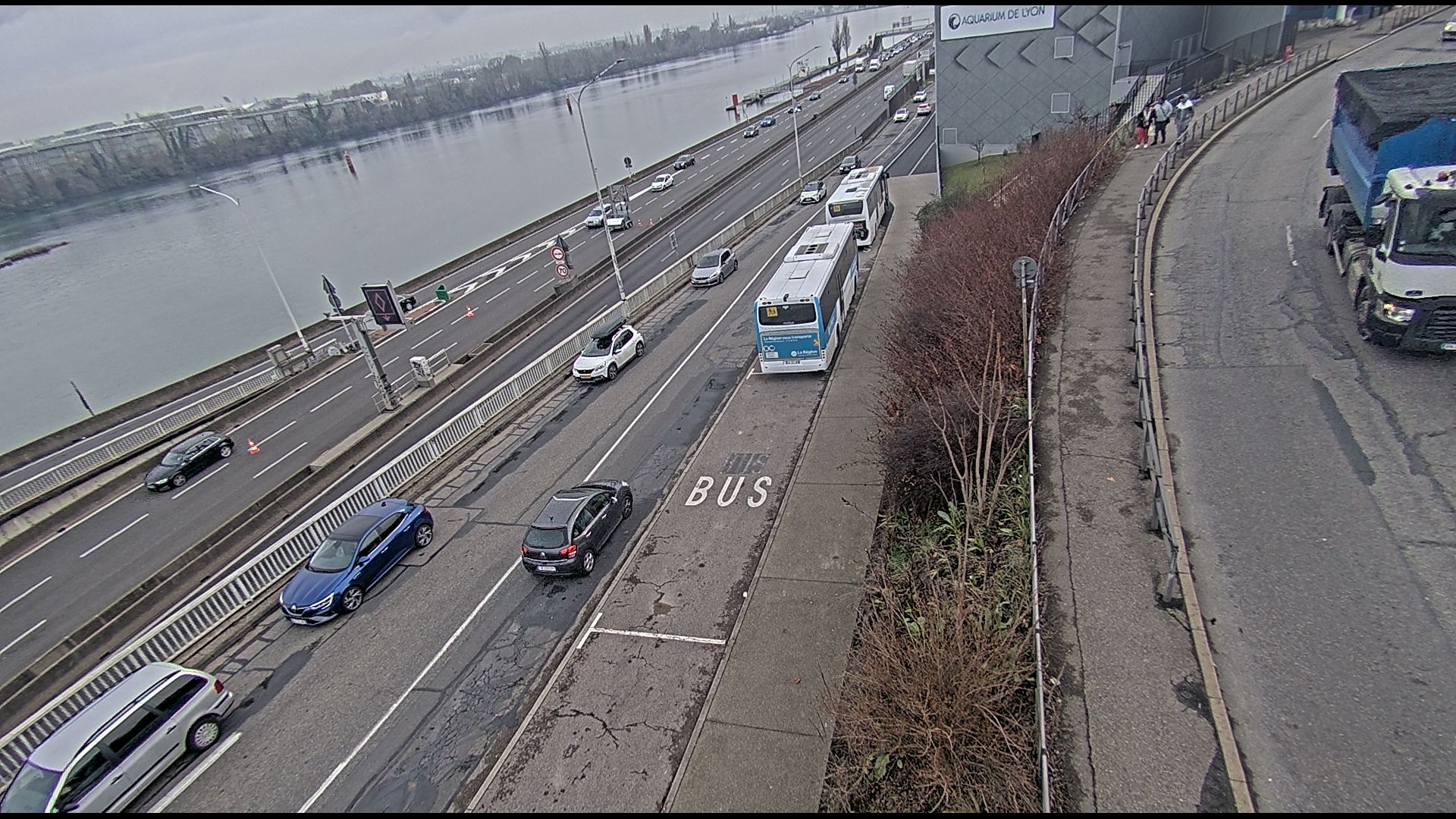 Caméra trafic sur A7 à Lyon, au niveau du Pont de la Mulatière, vue orientée vers Marseille
