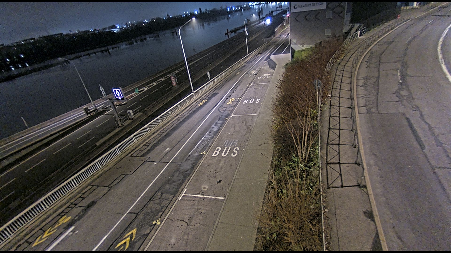 Caméra trafic sur A7 à Lyon, au niveau du Pont de la Mulatière, vue orientée vers Marseille