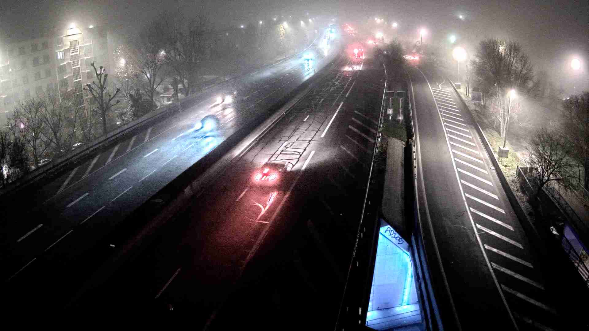 <h2>Webcam trafic à l'intersection du Boulevard Périphérique Nord, le Boulevard Périphérique Laurent Bonnevay de Lyon (D383) et l'A42, à hauteur de Villeurbanne. Vue orientée vers Rilleux-la-Pape</h2>