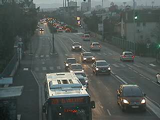 Webcam à la jonction de l'avenue de Bohlen et de la rue Salengro à Vaulx-en-Velin. Vue orientée vers Lyon