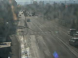 Webcam à la jonction de l'avenue de Bohlen et de la rue Salengro à Vaulx-en-Velin. Vue orientée vers Lyon